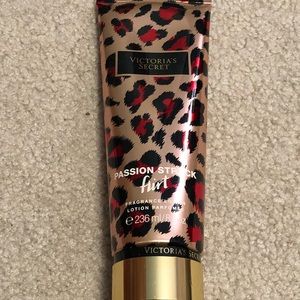 VS Passion stuck flirt body mist